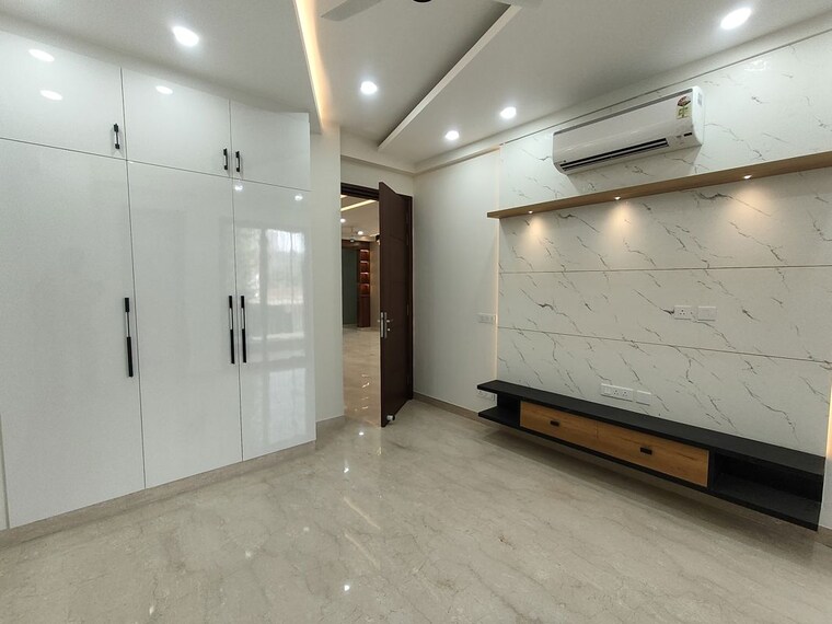 Room, sector 46 3 Bedroom 1810 Sq.Ft. Builder Floor In Sector 46 Gurgaon 10149541