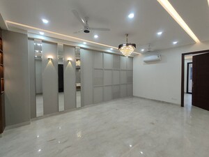 Living Room in 3 BHK Builder Floor at Sector 46 – for Sale