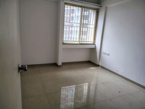 Room in 2 BHK Apartment at Kirti Ascent, Baner – for Rent