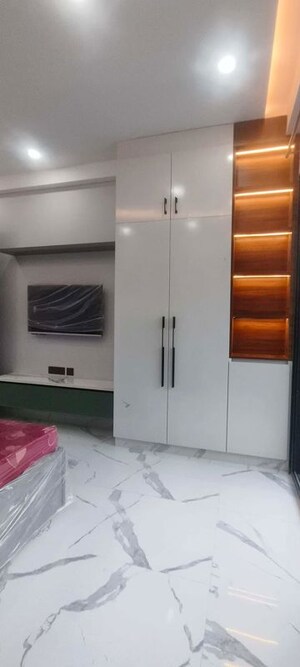 Bathroom in 2 BHK Builder Floor at Sector 52 – for Rent