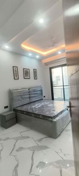 Kitchen in 2 BHK Builder Floor at Sector 52 – for Rent