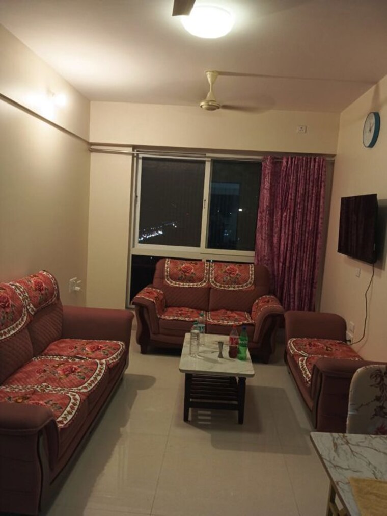 Living Room, sheth-zuri 1.5 Bedroom 517 Sq.Ft. Apartment In Laxmi Nagar Thane 10149558
