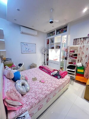 Bedroom in 3 BHK Independent House at Cidco Millennium Tower, Sanpada – for Rent