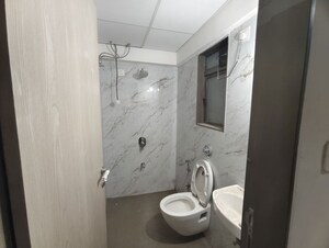 Bathroom in 1.5 BHK Apartment at Rajshree Forty Three East, Pant Nagar – for Rent