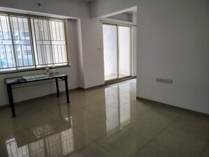 Room in 3 BHK Apartment at Kirti Ascent, Baner – for Rent