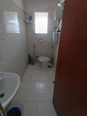 Bathroom in 2 BHK Apartment at Anita Accord, Kandivali East – for Rent
