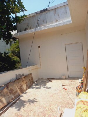 Balcony in 1 BHK Apartment at Bandra West – for Rent