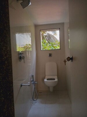 Bathroom in 1 BHK Apartment at Bandra West – for Rent
