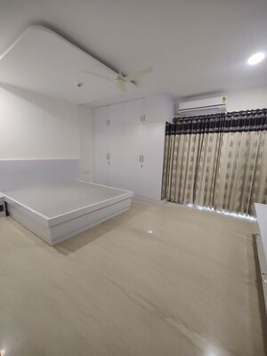 Room in 3 BHK Apartment at Aparna Zenon, Puppalaguda – for Rent