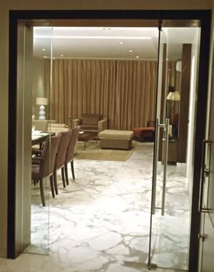 Room in 4 BHK Apartment at PR Soham Apartments, Walkeshwar – for Sale