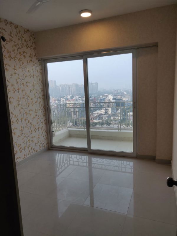 2.5 BHK + Study Room Apartment For Rent in Mahagun Mirabella