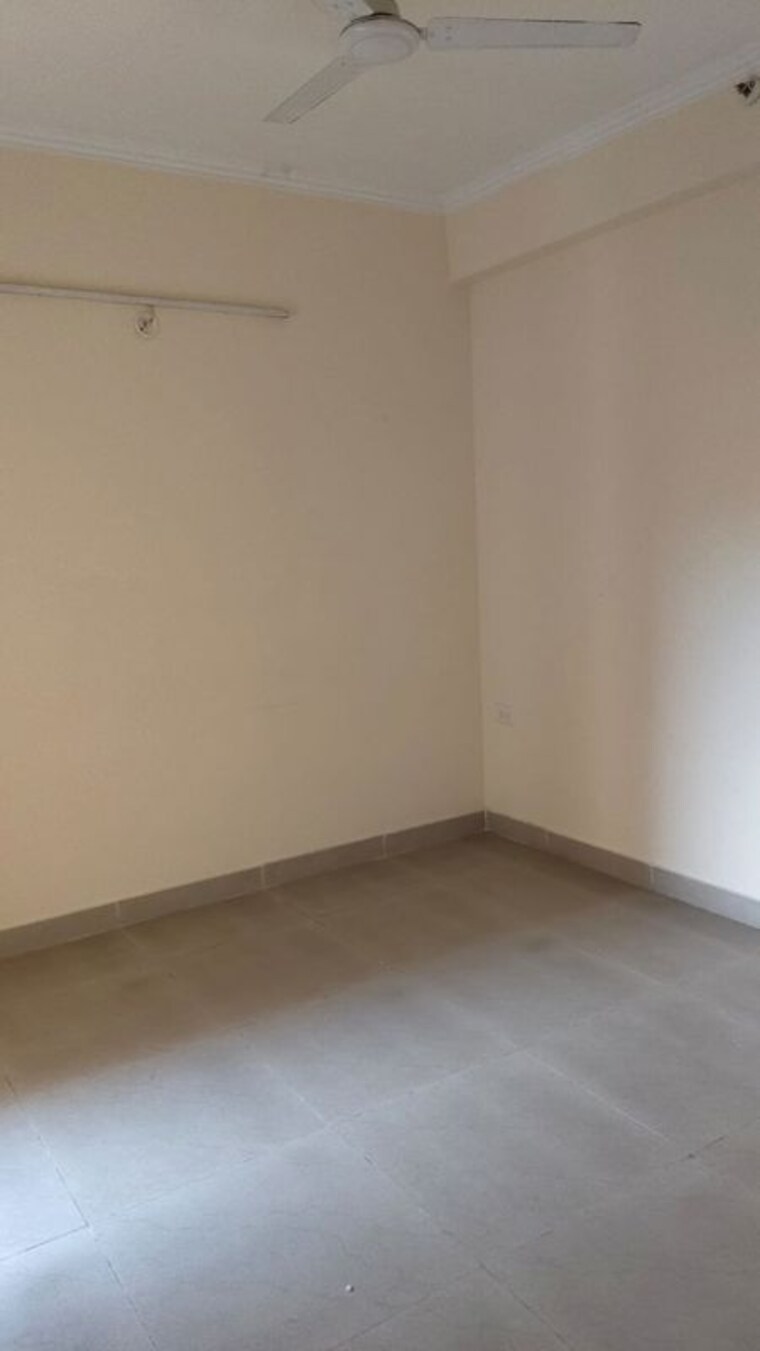Room, mahagun-mywoods 2.5 Bedroom 1110 Sq.Ft. Apartment In Sector 16c Greater Noida Greater Noida 10149884