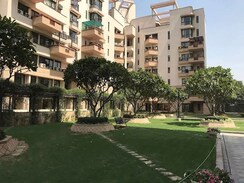 3 BHK + Servant Room Apartment For Rent in Itc Silverglades Laburnum