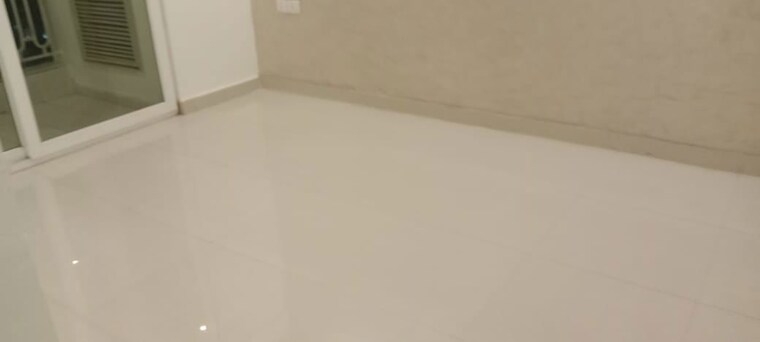 Room, mahagun-mirabella 2.5 Bedroom 1380 Sq.Ft. Apartment In Sector 79 Noida 10149824