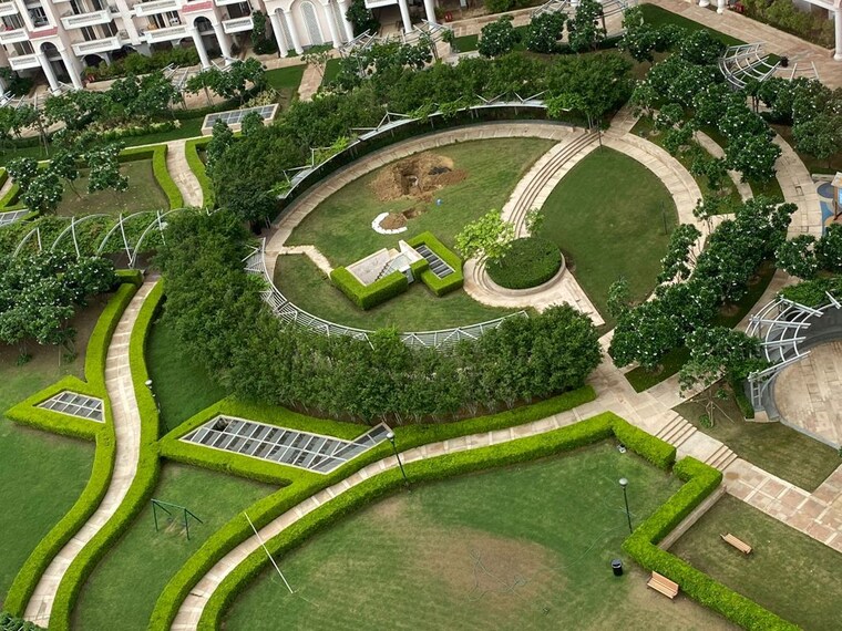 Garden, dlf-new-town-heights-i 3 Bedroom 2384 Sq.Ft. Apartment In Sector 90 Gurgaon 10149896