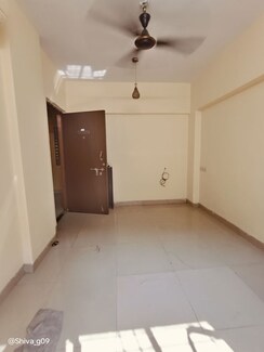 1 BHK Apartment For Rent in Vrindavan CHS Worli