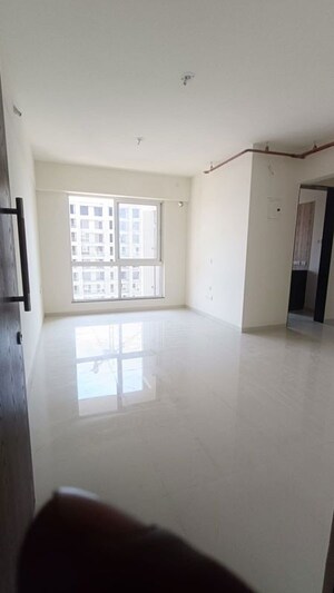 Room in 2 BHK Apartment at Sheth Zuri, Laxmi Nagar – for Sale