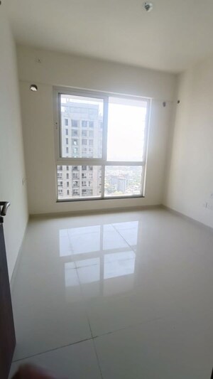 Room in 2 BHK Apartment at Sheth Zuri, Laxmi Nagar – for Sale