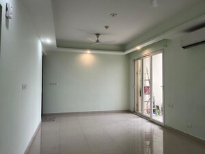 Room in 2.5 BHK Apartment at Mahagun Mirabella, Sector 79 – for Rent