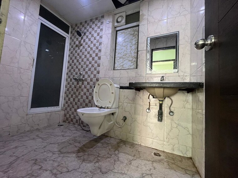 Kitchen, mahagun-mirabella 2.5 Bedroom 1400 Sq.Ft. Apartment In Sector 79 Noida 10149904