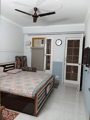 Bedroom in 3.5 BHK Builder Floor at Smart World Gems, Sector 89 – for Sale