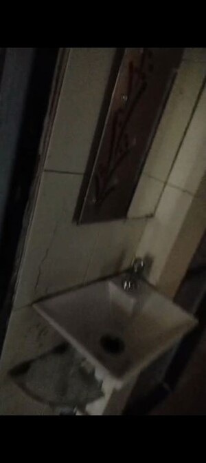 Bathroom in 1.5 BHK Apartment at Mangalya Andheri East, Andheri East – for Rent