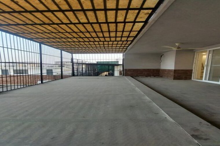 Exterior View, sainik colony 3 Bedroom 250 Sq.Yd. Builder Floor In Sainik Colony Faridabad 10149976