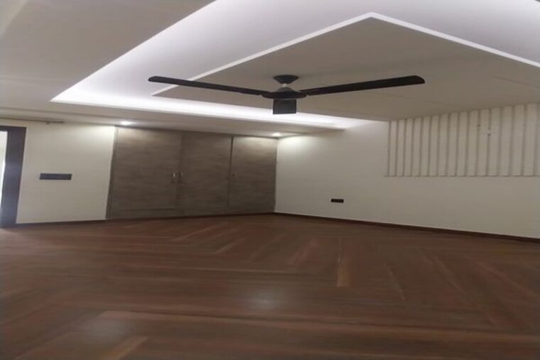 undefined, sainik colony 3 Bedroom 250 Sq.Yd. Builder Floor In Sainik Colony Faridabad 10149976