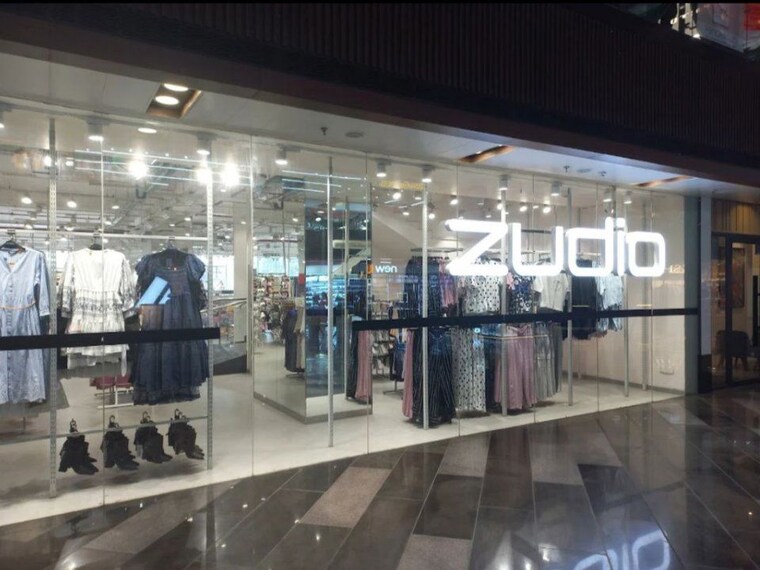 Exterior View, adihm-ithums-galleria Commercial Showroom 426 Sq.Ft. In Alpha Ii Greater Noida Greater Noida 10150012