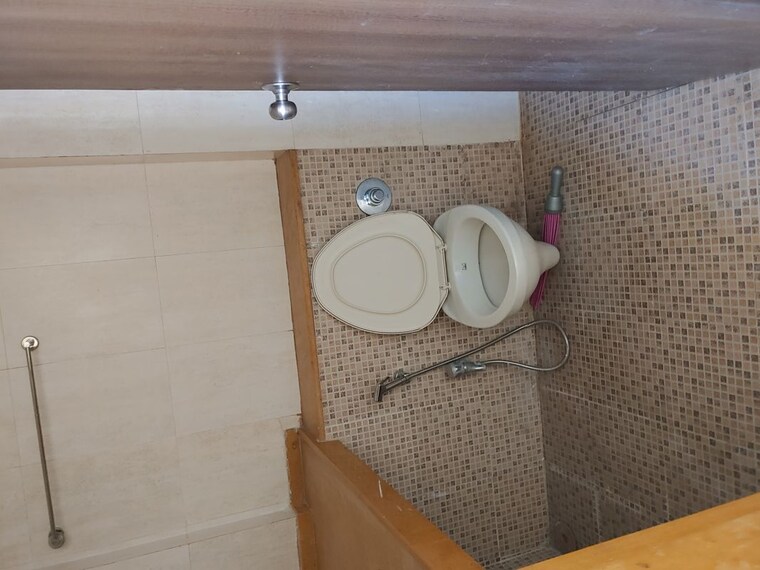 Bathroom, park-express 3 Bedroom 1500 Sq.Ft. Apartment In Baner Pune 10150079