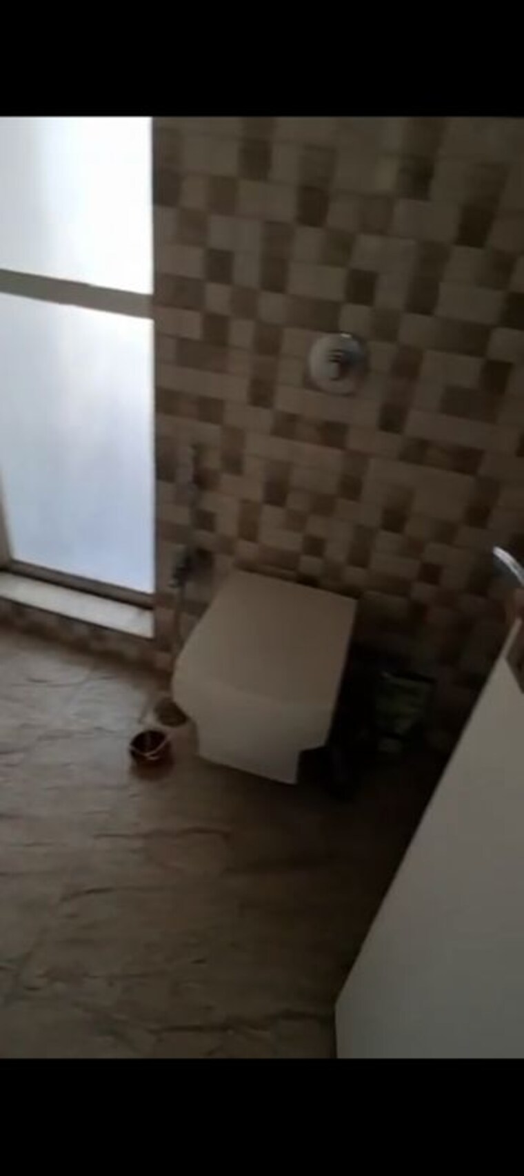 Bathroom, lokhandwala-complex 3 Bedroom 1300 Sq.Ft. Apartment In Andheri West Mumbai 10150171