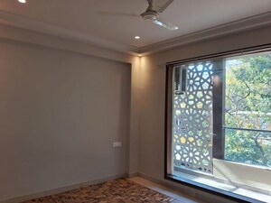 Room in 3 BHK Builder Floor at Greater Kailash I – for Rent