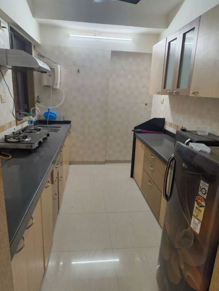 Kitchen, riddhi-tower 3 Bedroom 900 Sq.Ft. Apartment In Malad East Mumbai 10150467