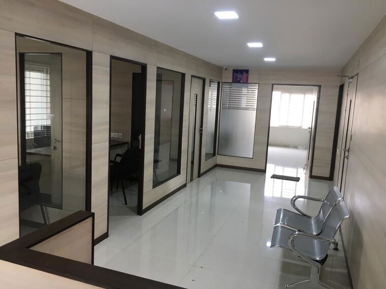 Room, banashankari 3rd stage Commercial Office Space in IT/SEZ 12000 Sq.Ft. In Banashankari 3rd Stage Bangalore 10150418