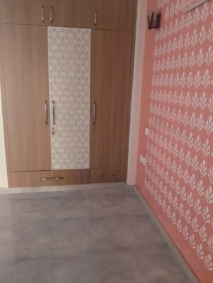 Room in 3 BHK Builder Floor at Kalkaji – for Rent