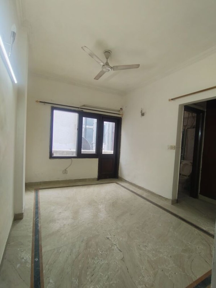 Room, green park 2 Bedroom 900 Sq.Ft. Builder Floor In Green Park Delhi 10150569