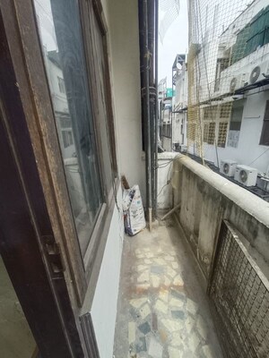 Balcony in 2 BHK Builder Floor at Green Park – for Rent