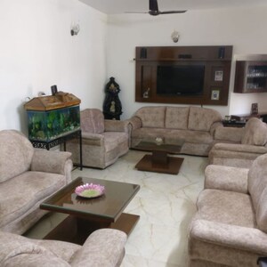 2 BHK Apartment For Rent in Sector 13