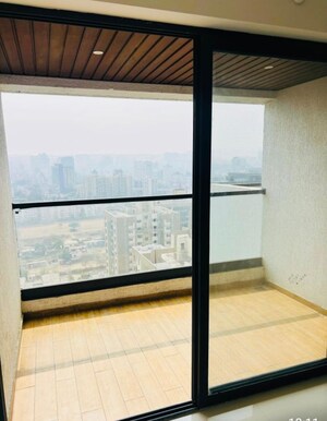 Room in 2 BHK Apartment at Majestique Signature Towers, Balewadi – for Rent