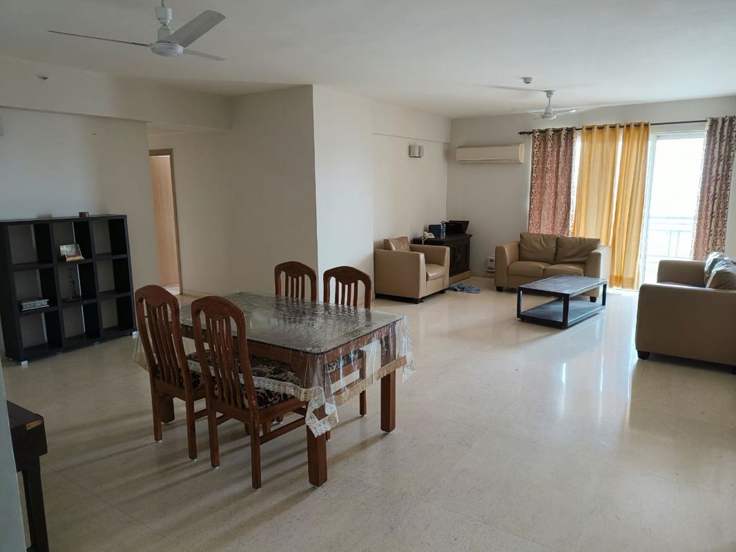 4 BHK + Pooja Room,Servant Room Apartment For Rent in DLF New Town Heights I