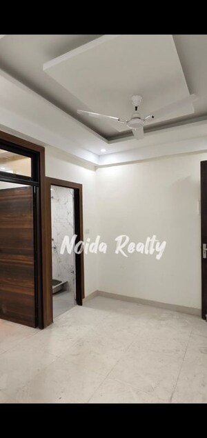 Room in 3 BHK Builder Floor at Ultima 107, Sector 104 – for Sale
