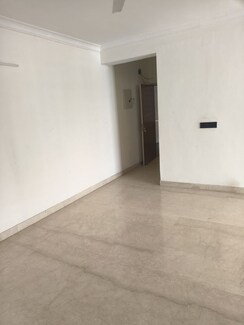 3.5 BHK + Servant Room Apartment For Rent in Pareena Express Heights