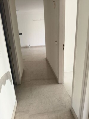 Room in 3.5 BHK Apartment at Pareena Express Heights, Sector 99 – for Rent