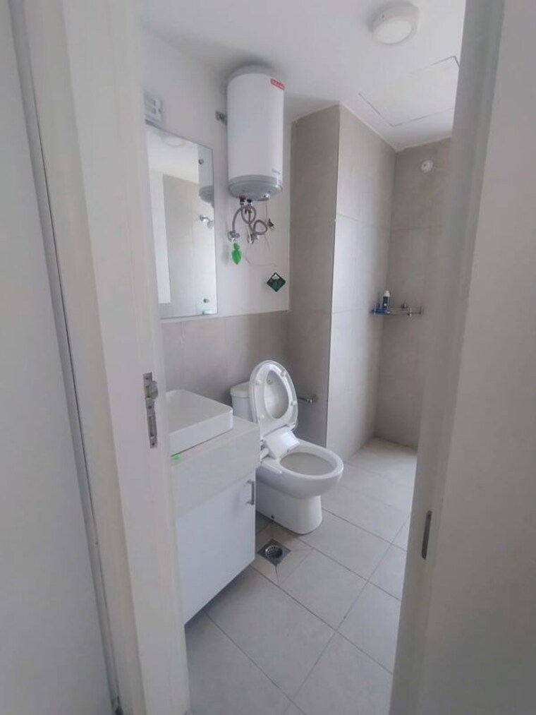 Bathroom, supertech-araville 3 Bedroom 1945 Sq.Ft. Apartment In Sector 79 Gurgaon 10150696