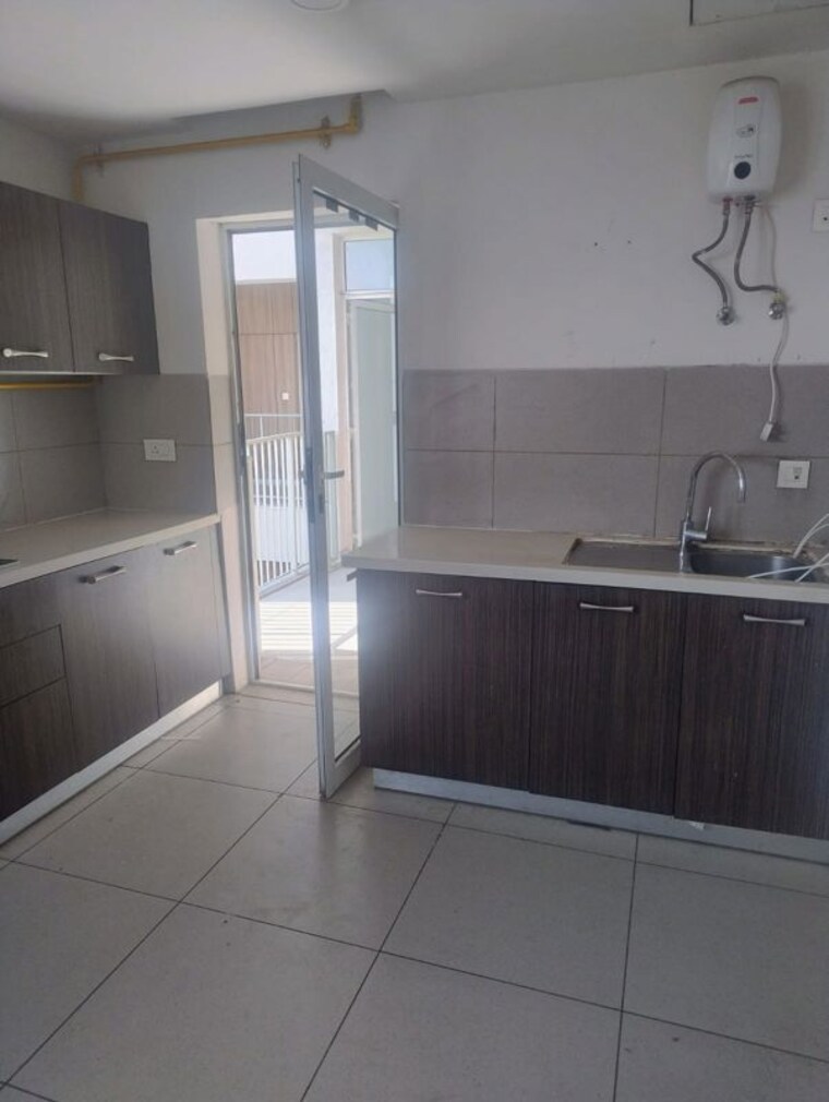 Kitchen, supertech-araville 3 Bedroom 1945 Sq.Ft. Apartment In Sector 79 Gurgaon 10150696