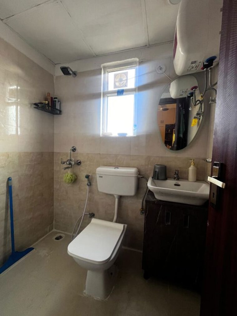 Bathroom, rof-amaltas 3 Bedroom 645 Sq.Ft. Apartment In Sector 92 Gurgaon 10150709
