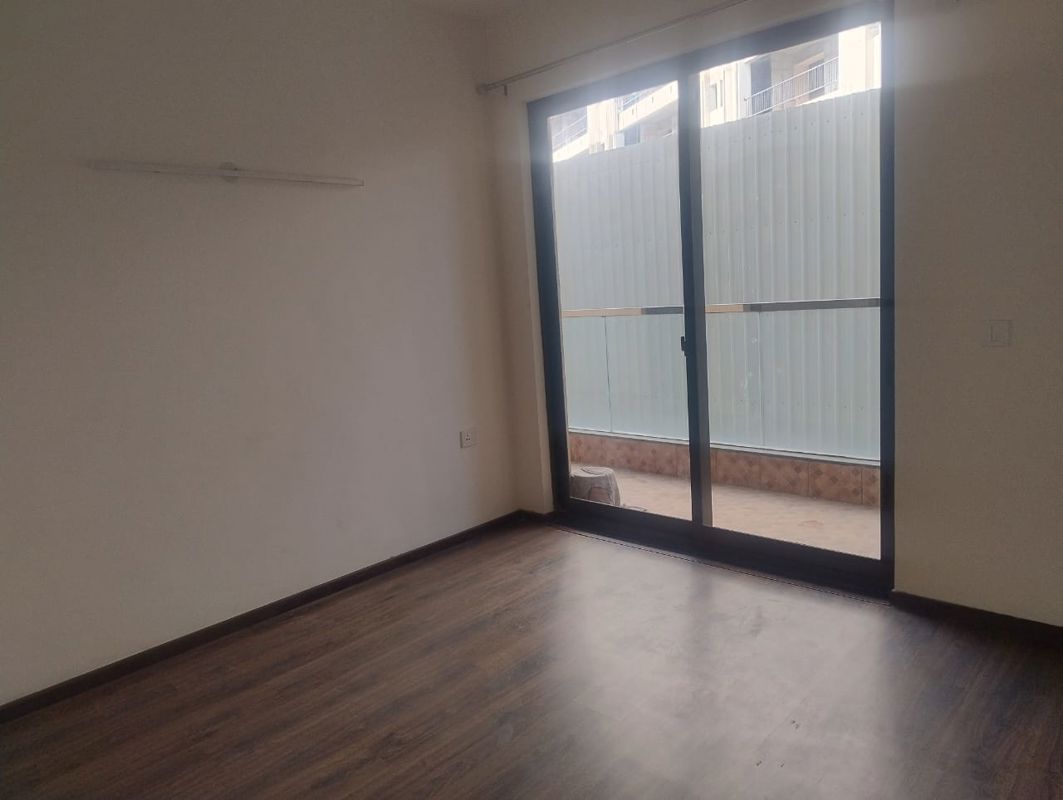 4 BHK + Servant Room Apartment For Rent in BPTP Park Prime