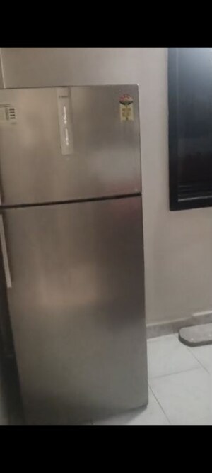 Room in 2 BHK Apartment at Vijay Garden Ghodbunder, Ghodbunder Road – for Rent