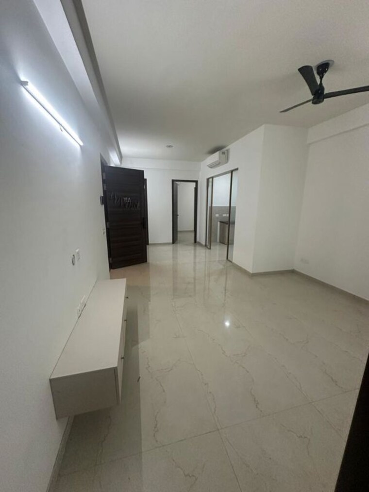 Kitchen, smart-world-orchard 3 Bedroom 1712 Sq.Ft. Apartment In Sector 61 Gurgaon 10150730