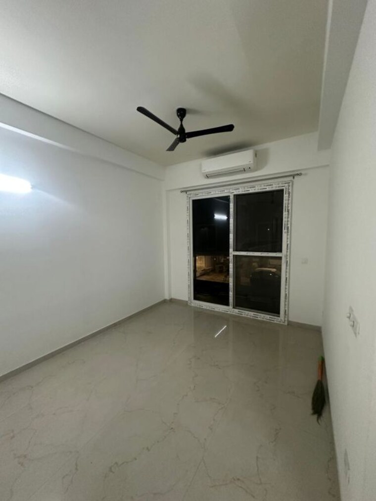 Room, smart-world-orchard 3 Bedroom 1712 Sq.Ft. Apartment In Sector 61 Gurgaon 10150730